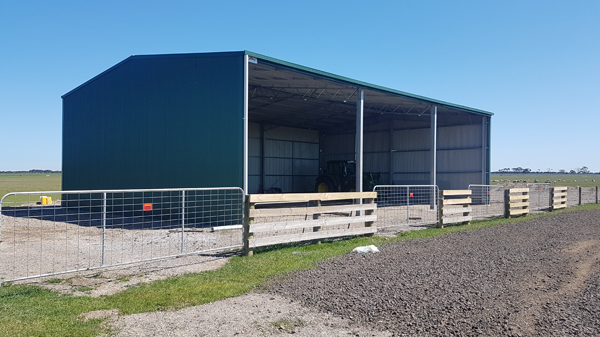 You are currently viewing An 18m x 12m hay shed with Colorbond cladding