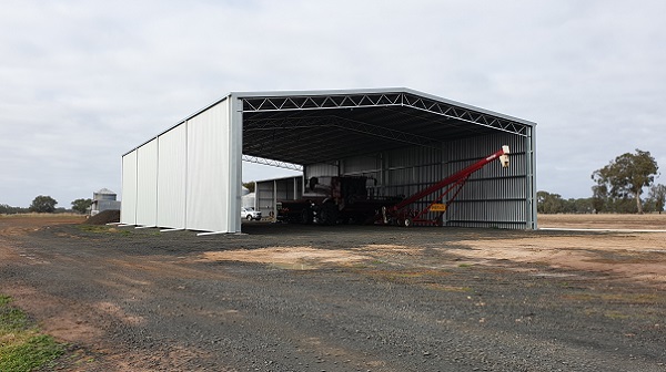 You are currently viewing A 32m x 18m drive-through machinery shed