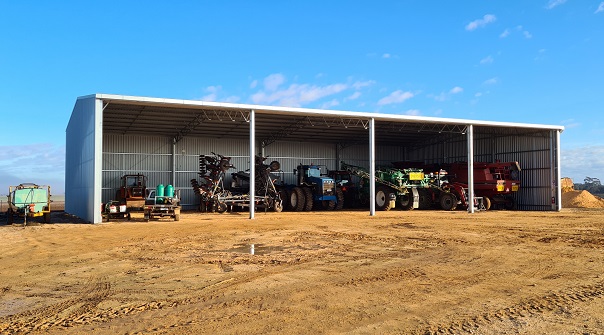 You are currently viewing A 32m x 18m machinery shed
