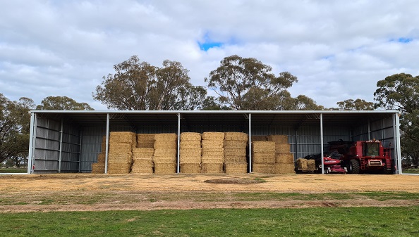 You are currently viewing A 40m x 15m open-front hay shed