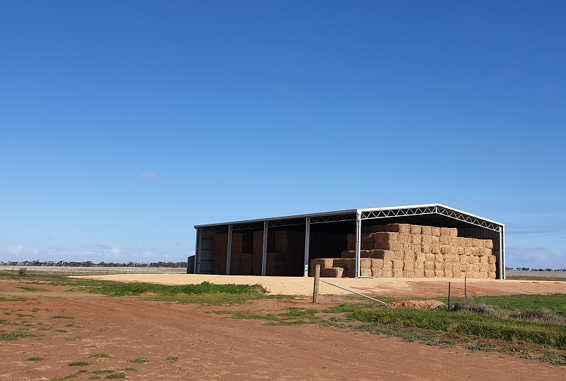 You are currently viewing 21m (W) x 32m (L) x 6m (H) two-sided hay shed