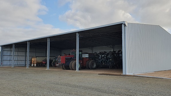 You are currently viewing A 40m x 21m open-front machinery shed