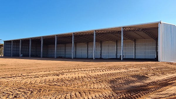 You are currently viewing A 72m x 24m open front hay shed