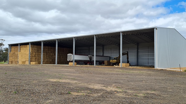 You are currently viewing A 64m x 24m open-front hay shed