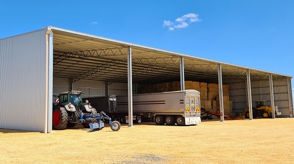 You are currently viewing A 48m x 24m six bay hay shed