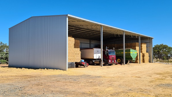 You are currently viewing A 32m x 15m hay shed project