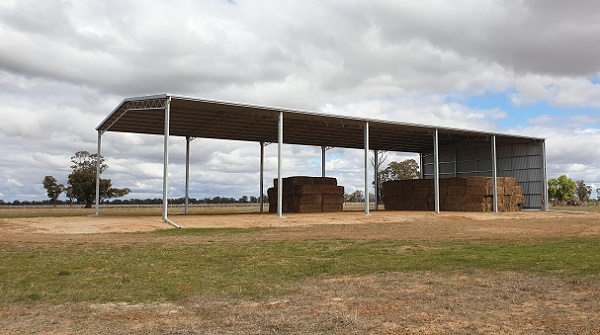You are currently viewing A 40m x 18m one-sided hay shed