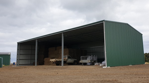 You are currently viewing A 24m x 12m open-front hay shed