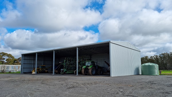 You are currently viewing A 32m x 15m open-front machinery shed