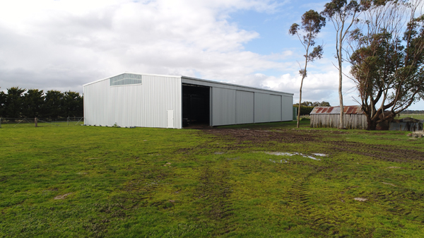 You are currently viewing A 36m x 18m enclosed machinery shed