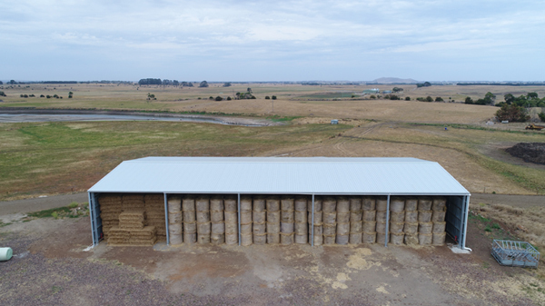 You are currently viewing A 40m x 18m open front hay shed