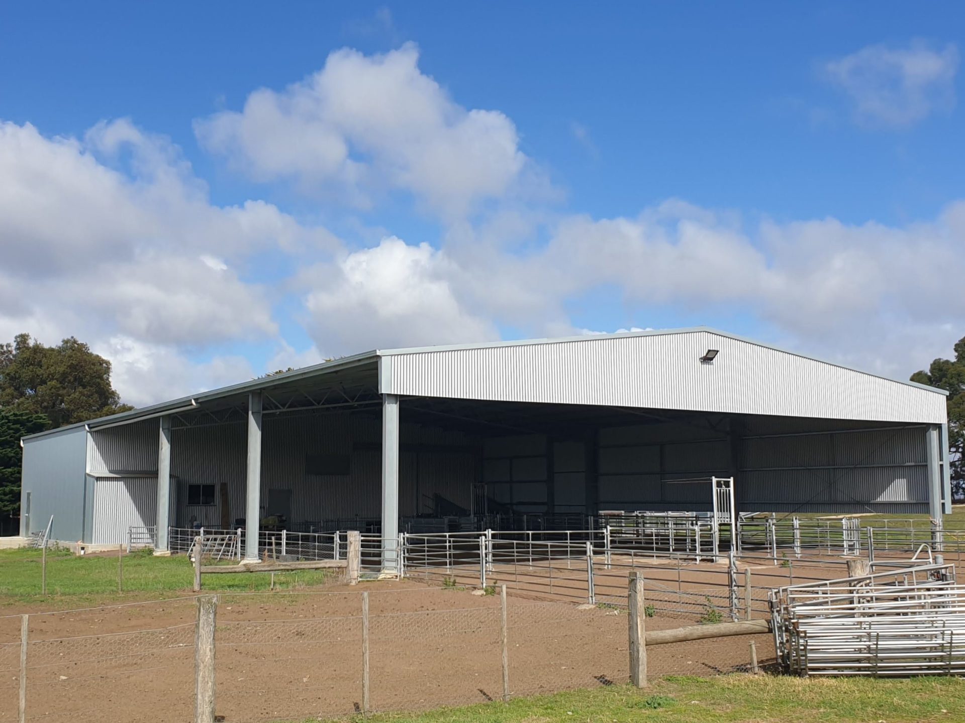 shearing shed with cover