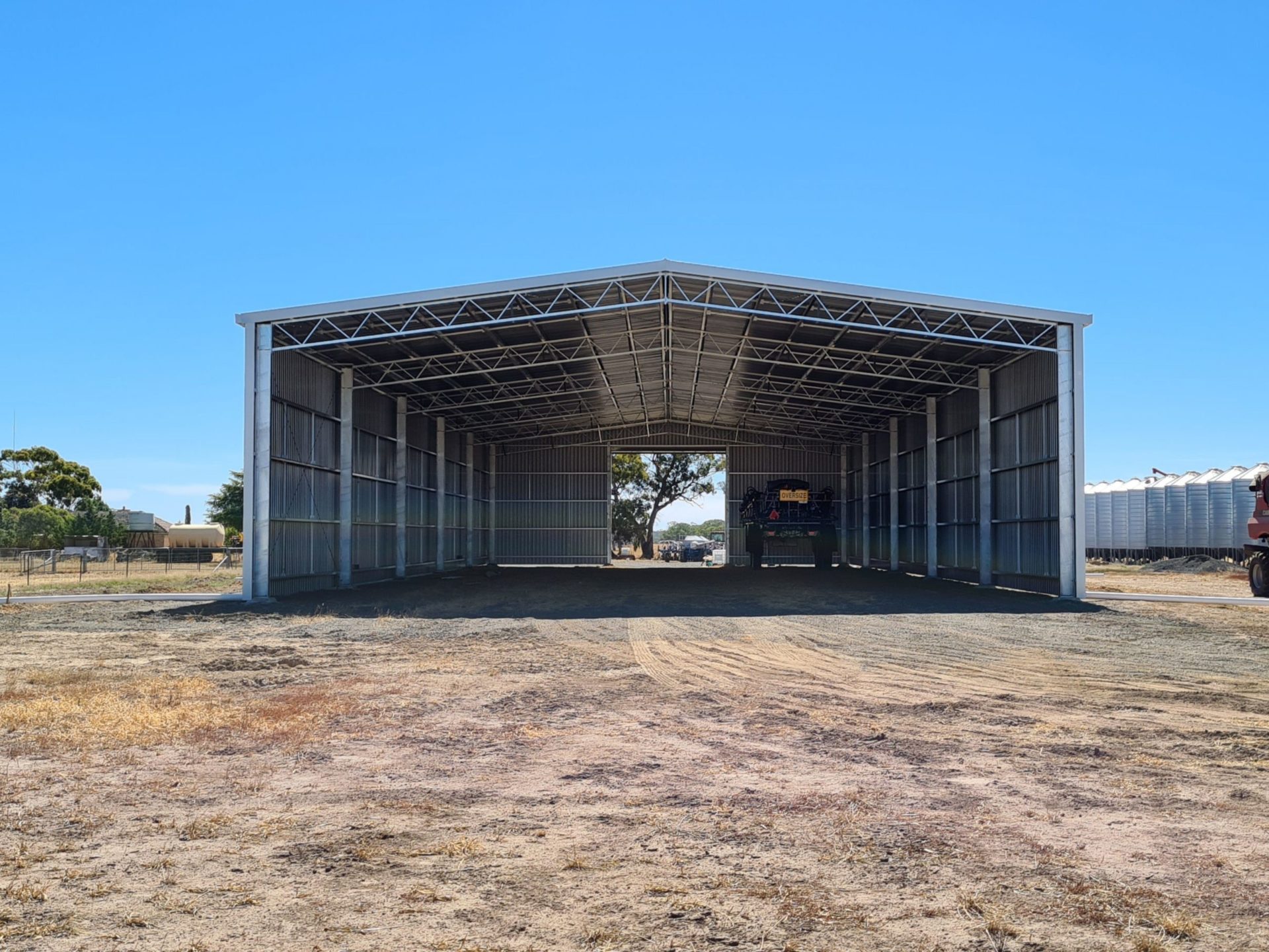 You are currently viewing 45m x 18m x 6m drive-through machinery shed