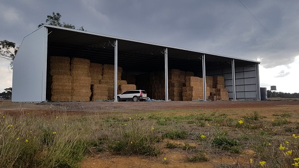 You are currently viewing A 40m x 24m open front hay shed