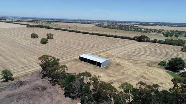 You are currently viewing A 40m x 18m hay shed