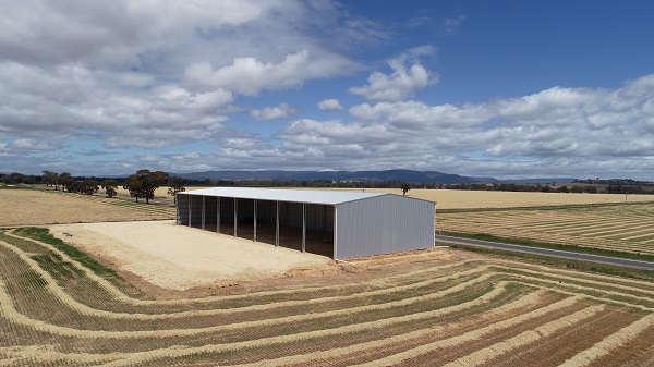 You are currently viewing A 64m x 24m hay shed project