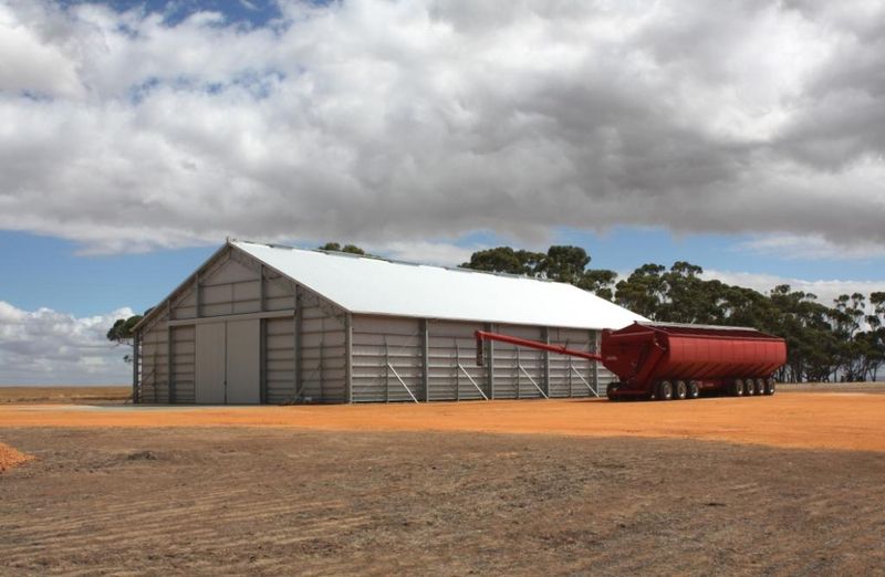 You are currently viewing 21m span grain shed with capacity of 3000 tonne