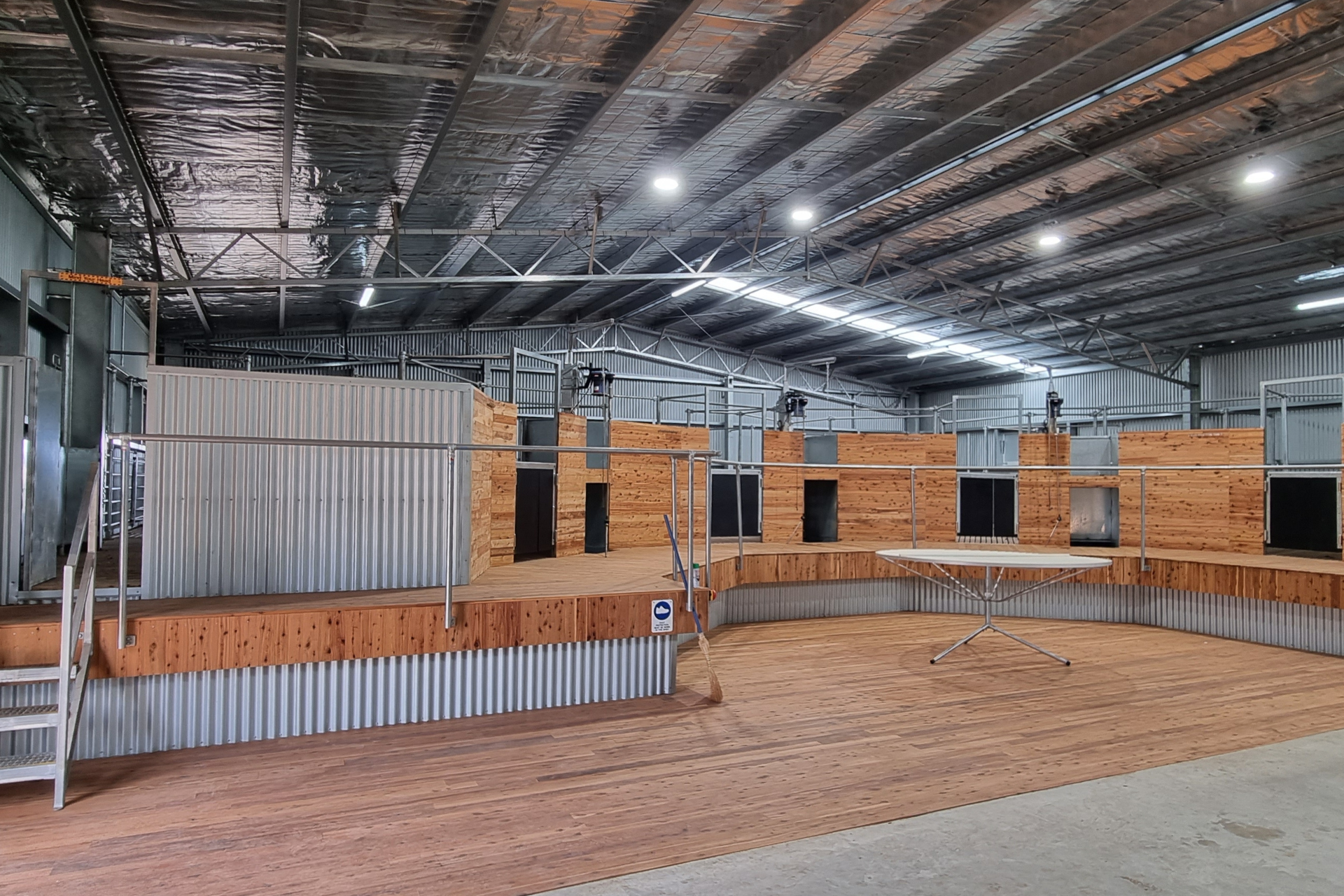 You are currently viewing 32m x 18m x 4.5m shearing shed
