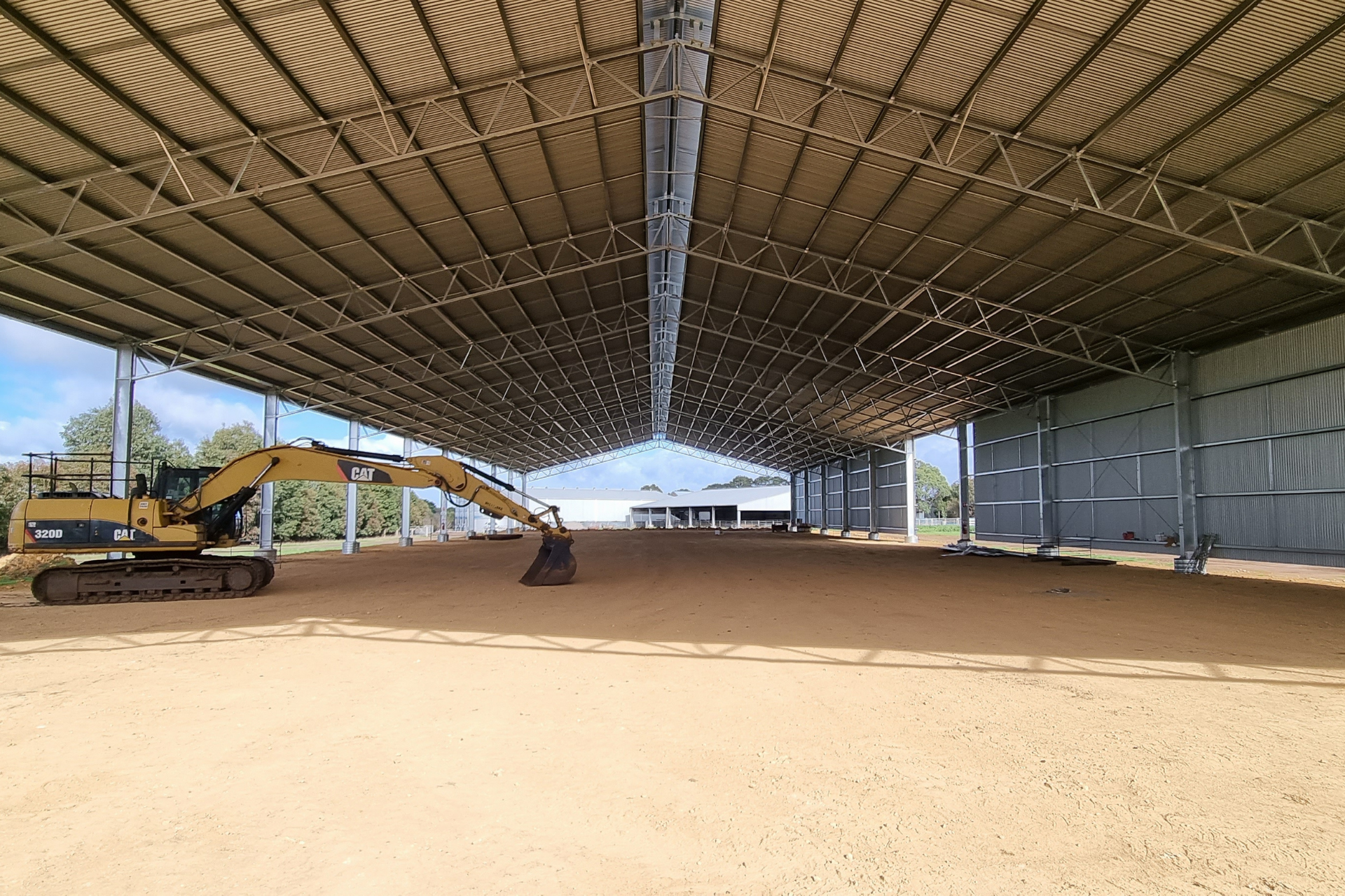 You are currently viewing 92.4m x 30m x 6m lamb feedlot cover