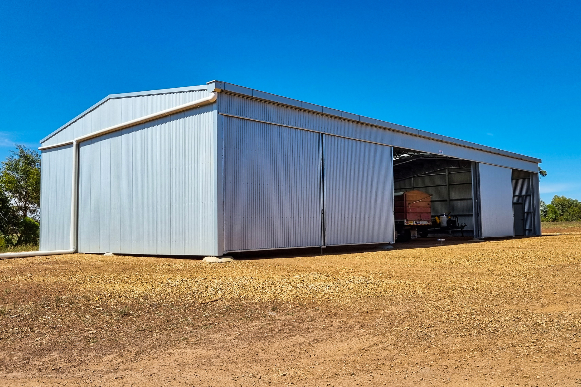 A 24m x 12m x 4.5m machinery shed at Woorndoo VIC