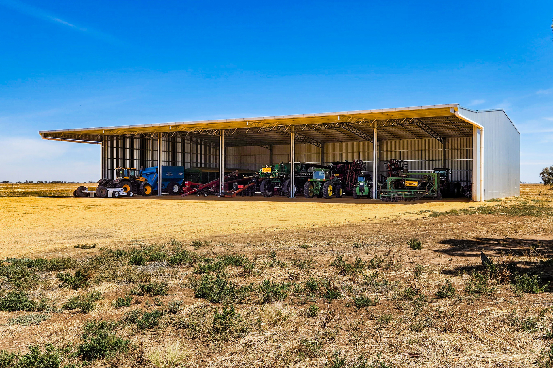 45m x 24m x 7.5m machinery shed with 8m canopy at Minyip VIC (1)