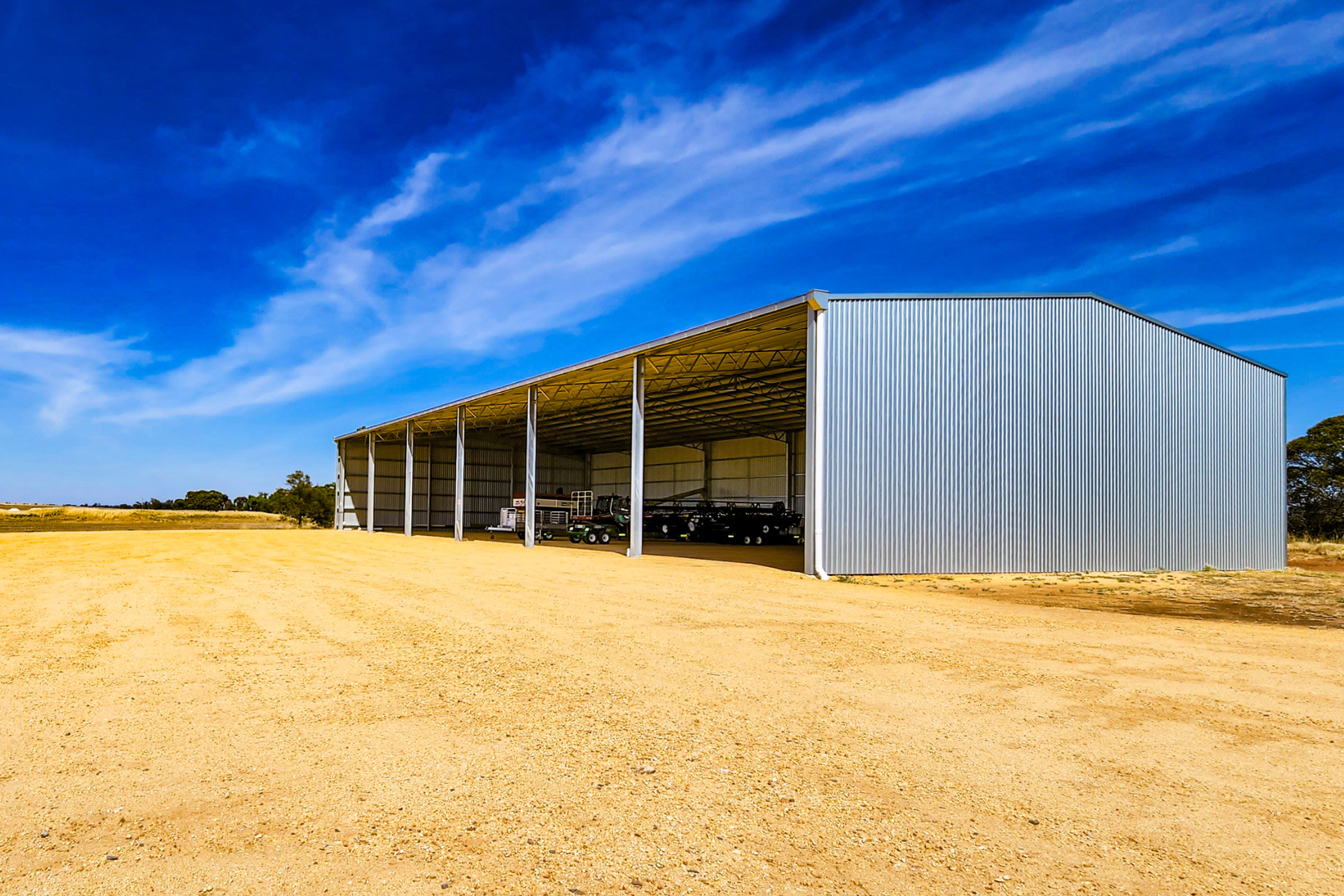 48m x 24m x 7.5m hay shed at Donald VIC