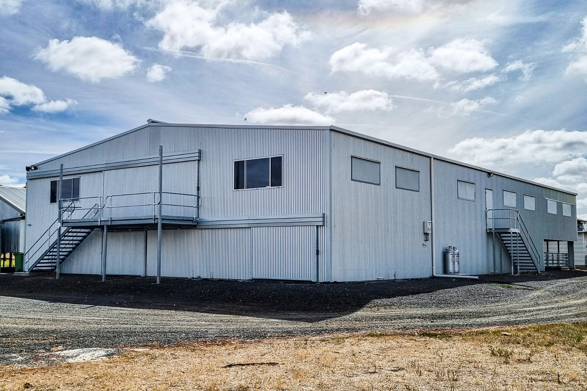 You are currently viewing 32m x 18m x 4.8m shearing shed