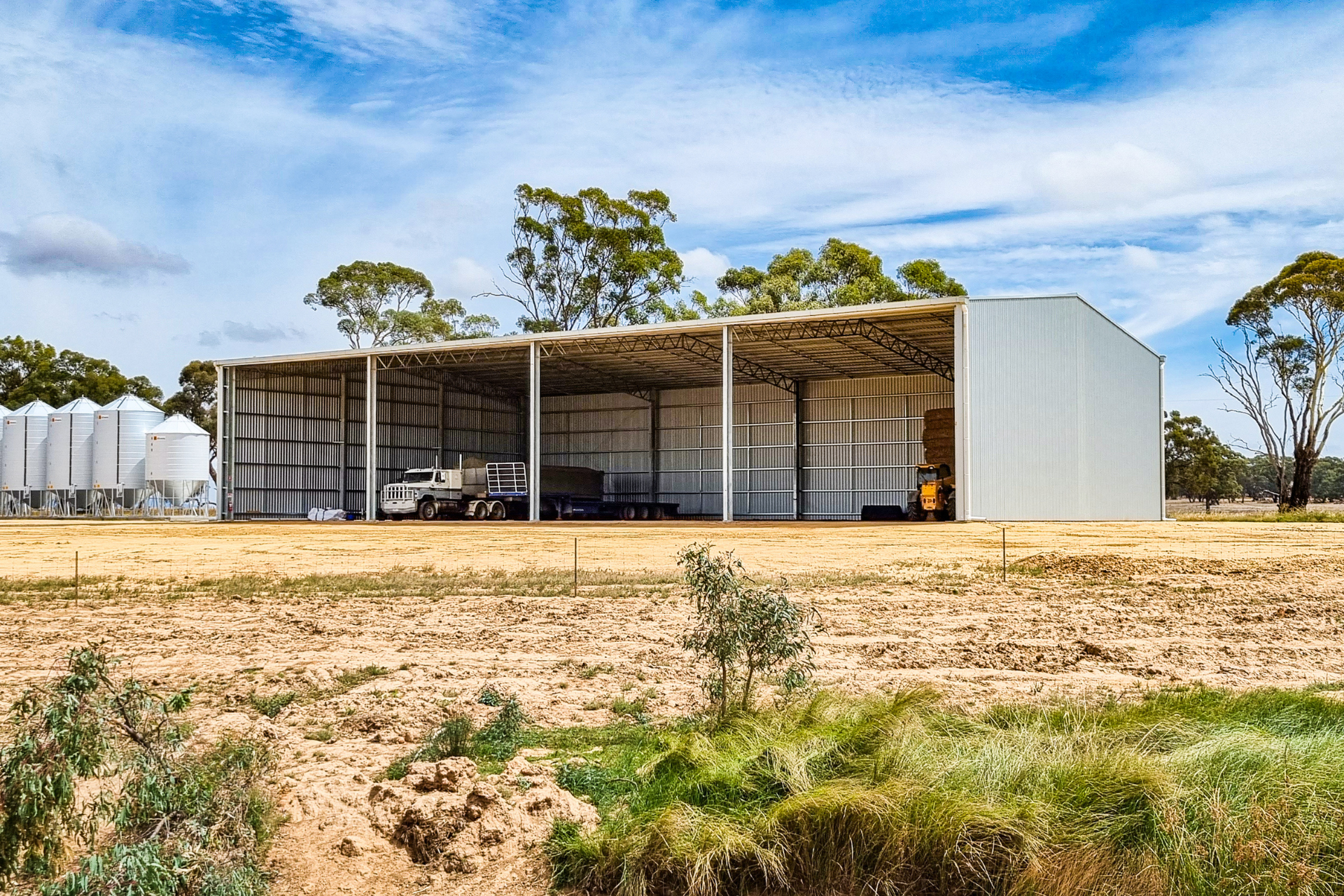 You are currently viewing 40m x 24m x 8m hay shed