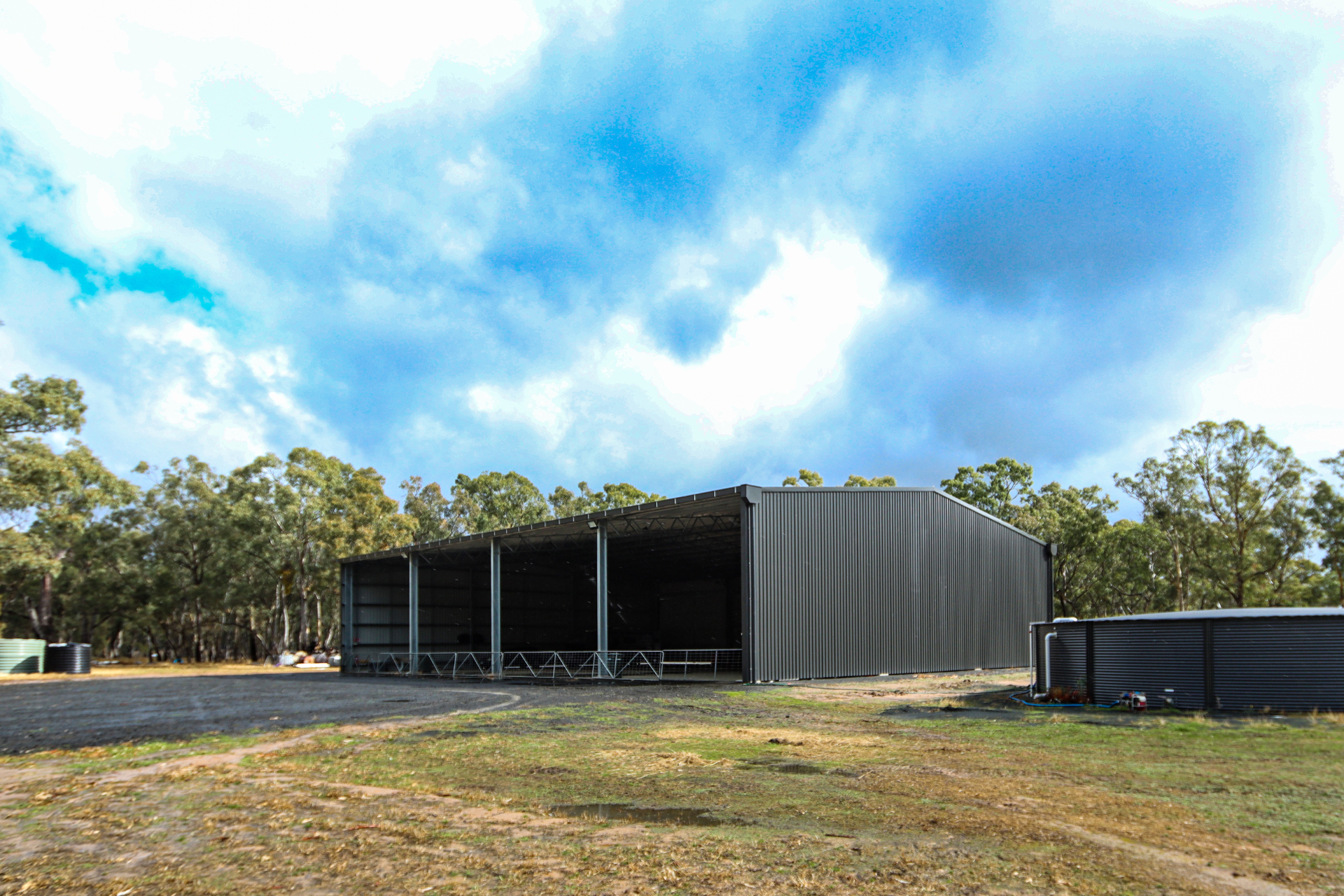 You are currently viewing 32m x 24m x 6m farm shed