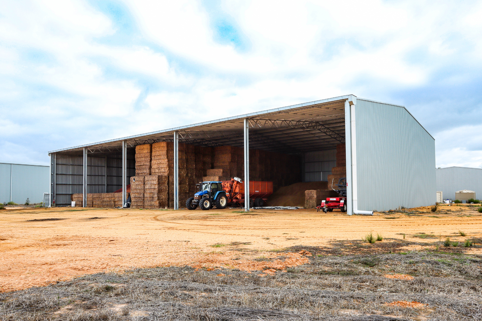 You are currently viewing 42.5m x 24m x 7.5m hay shed