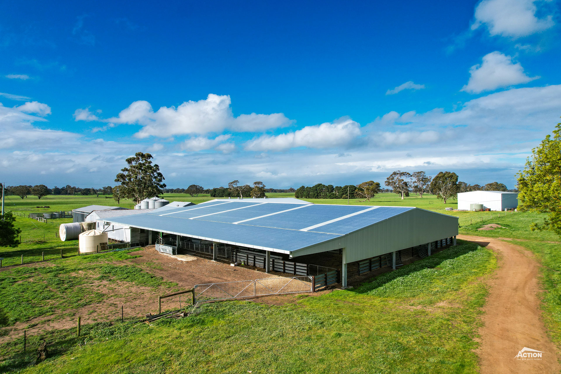 You are currently viewing 33m x 24m x 3.5m sheep yard cover