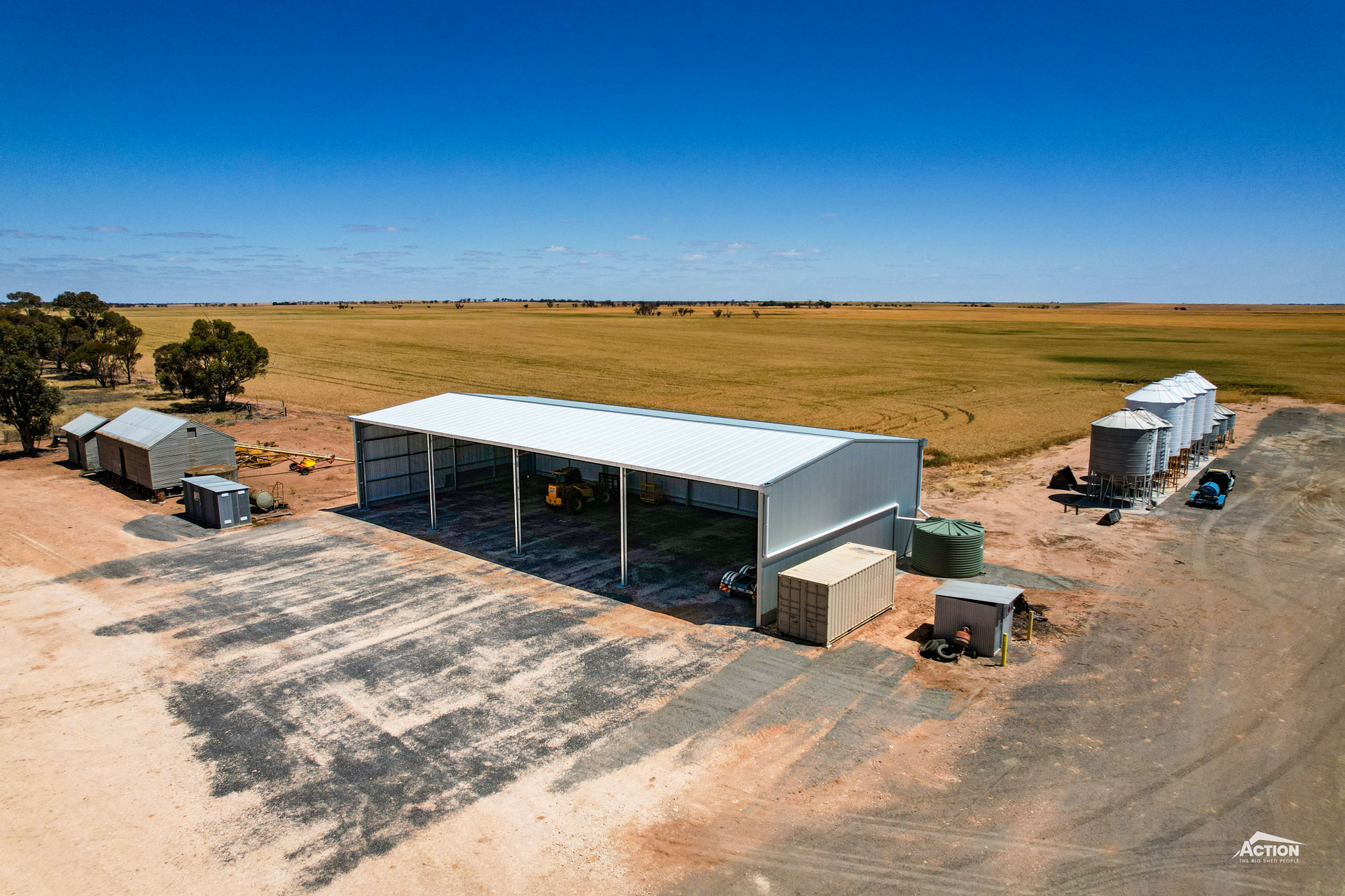 Read more about the article 32m x 15m x 6m hay shed