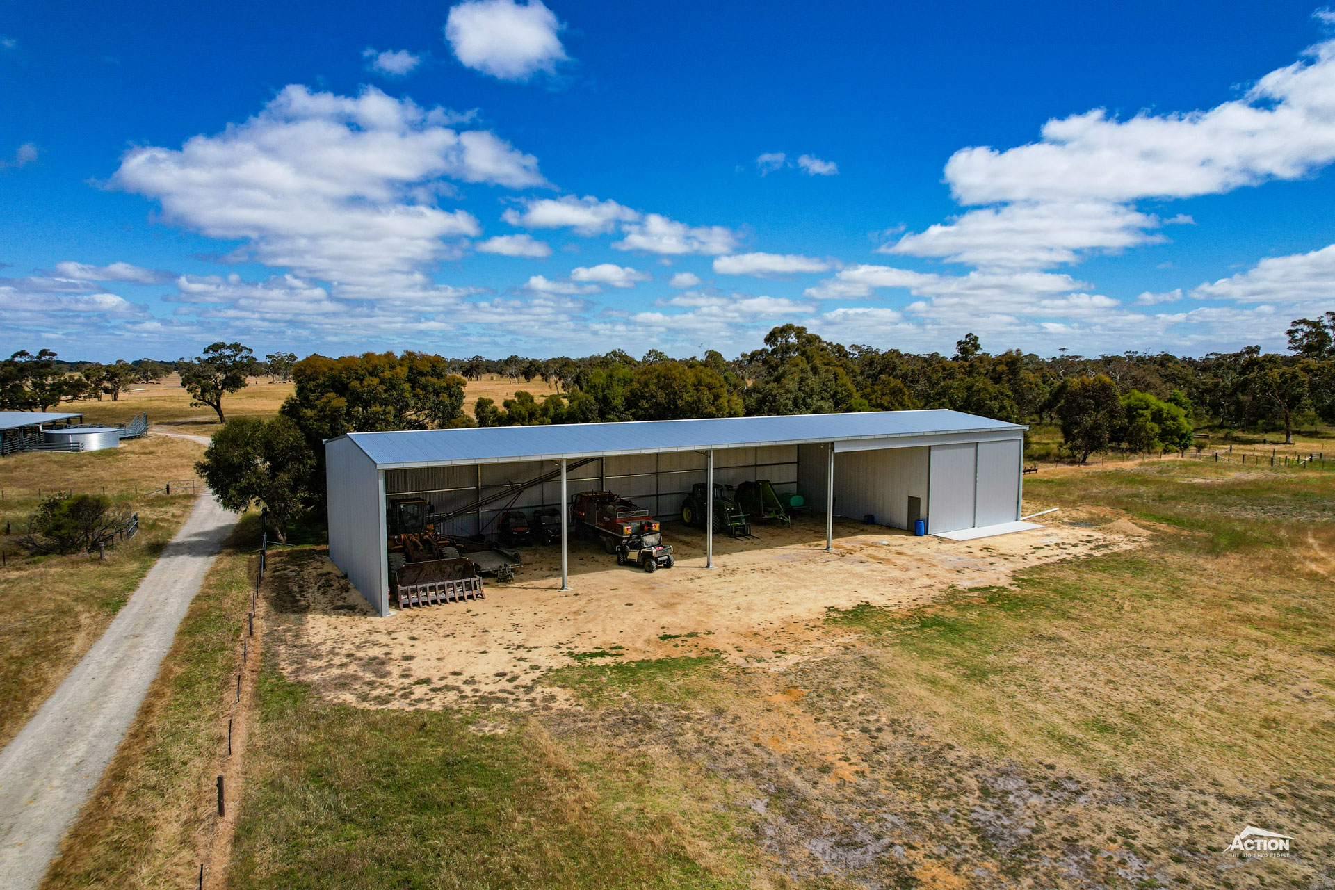 You are currently viewing 40m x 12m x 6m machinery shed