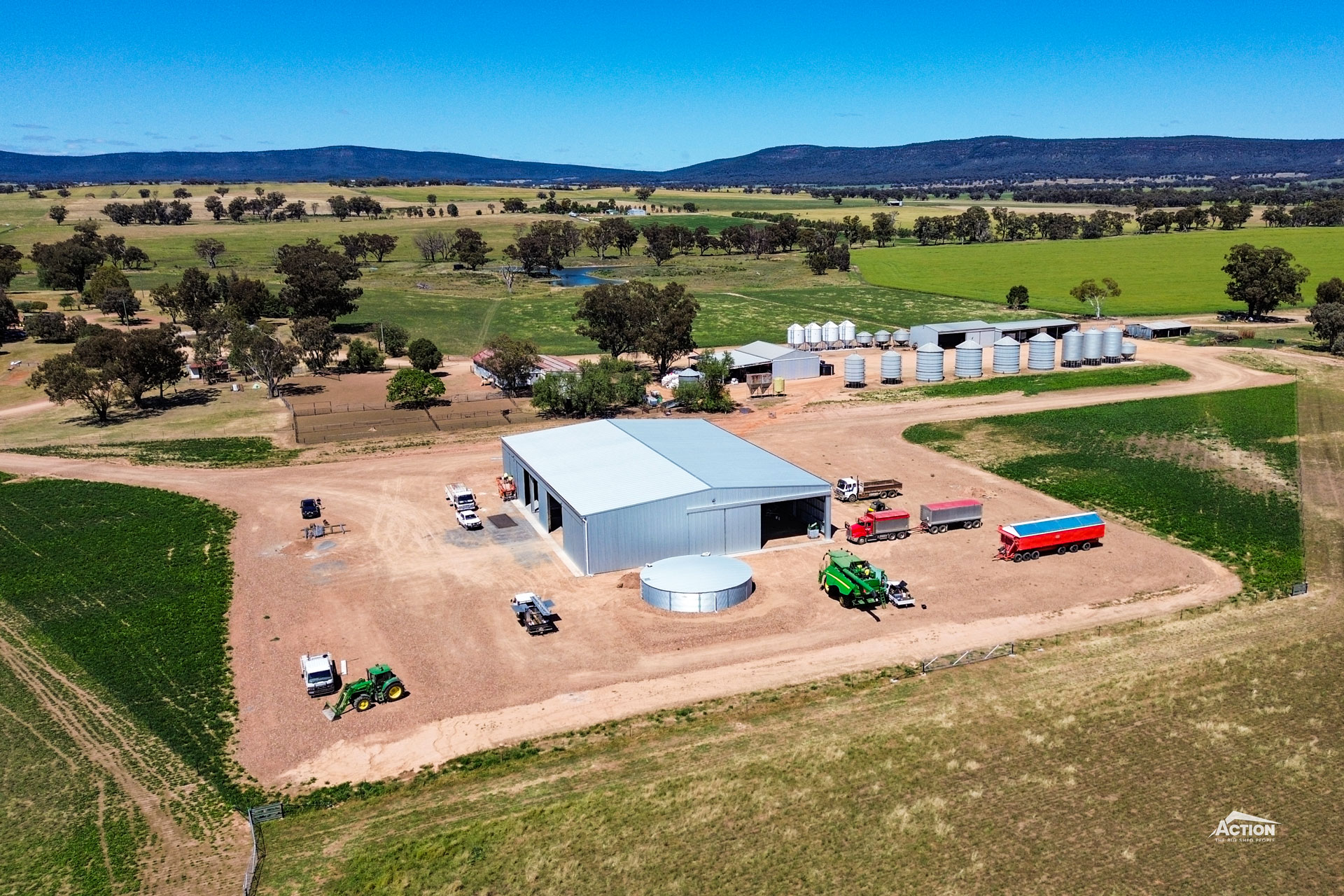 You are currently viewing 43m x 30m x 6.75m machinery shed