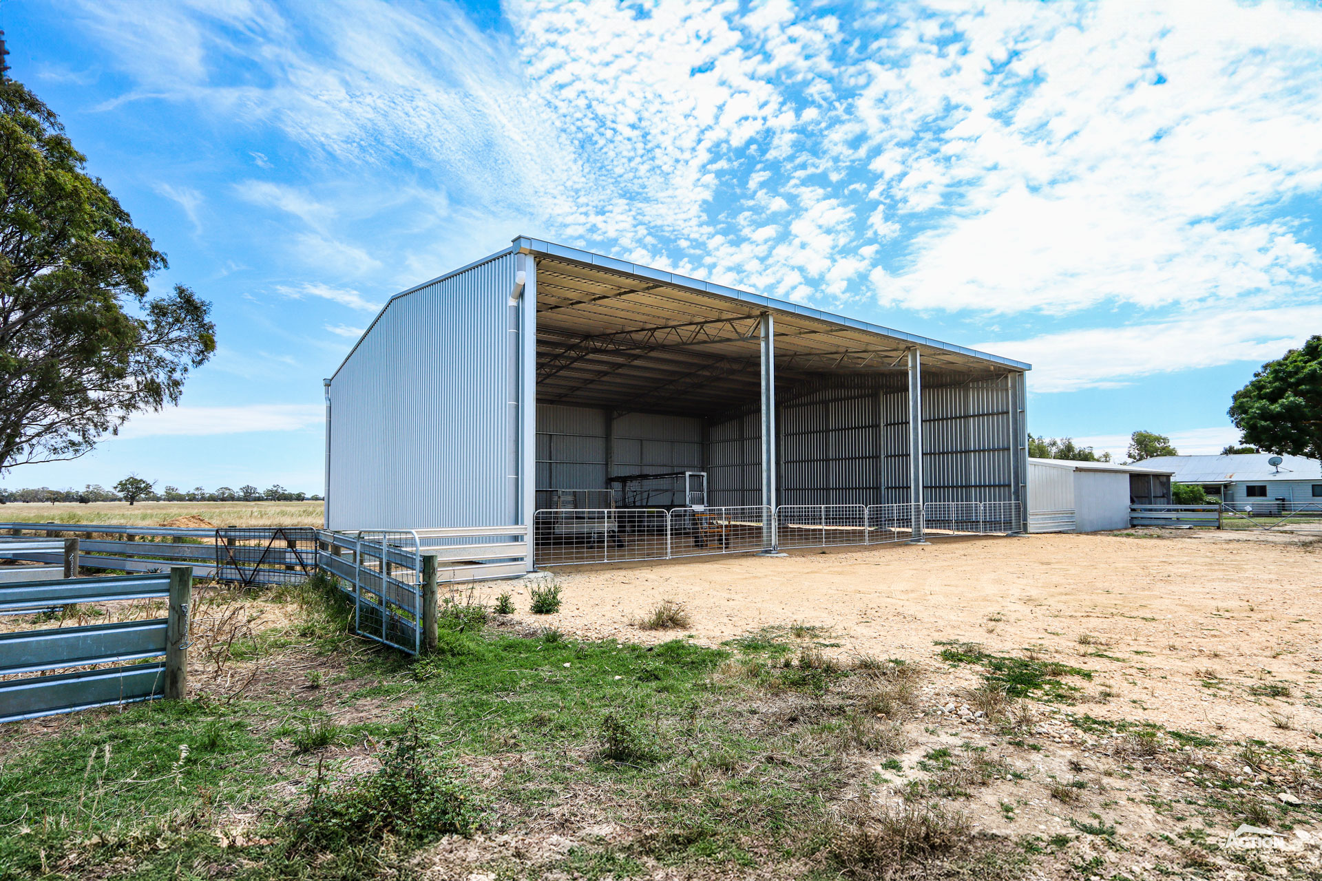 You are currently viewing 20m x 18m x 6m machinery shed