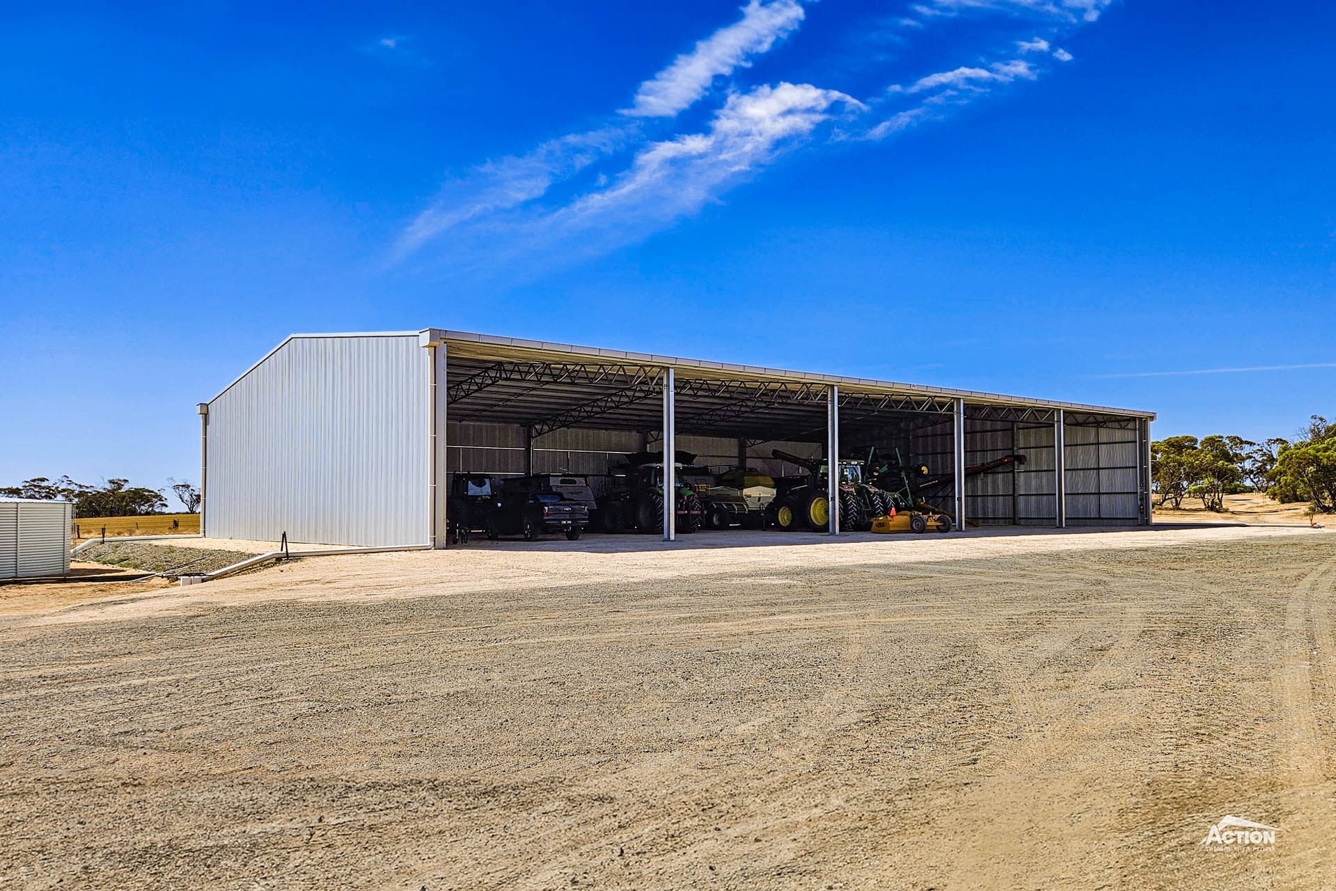 You are currently viewing 40m x 24m x 6m machinery shed