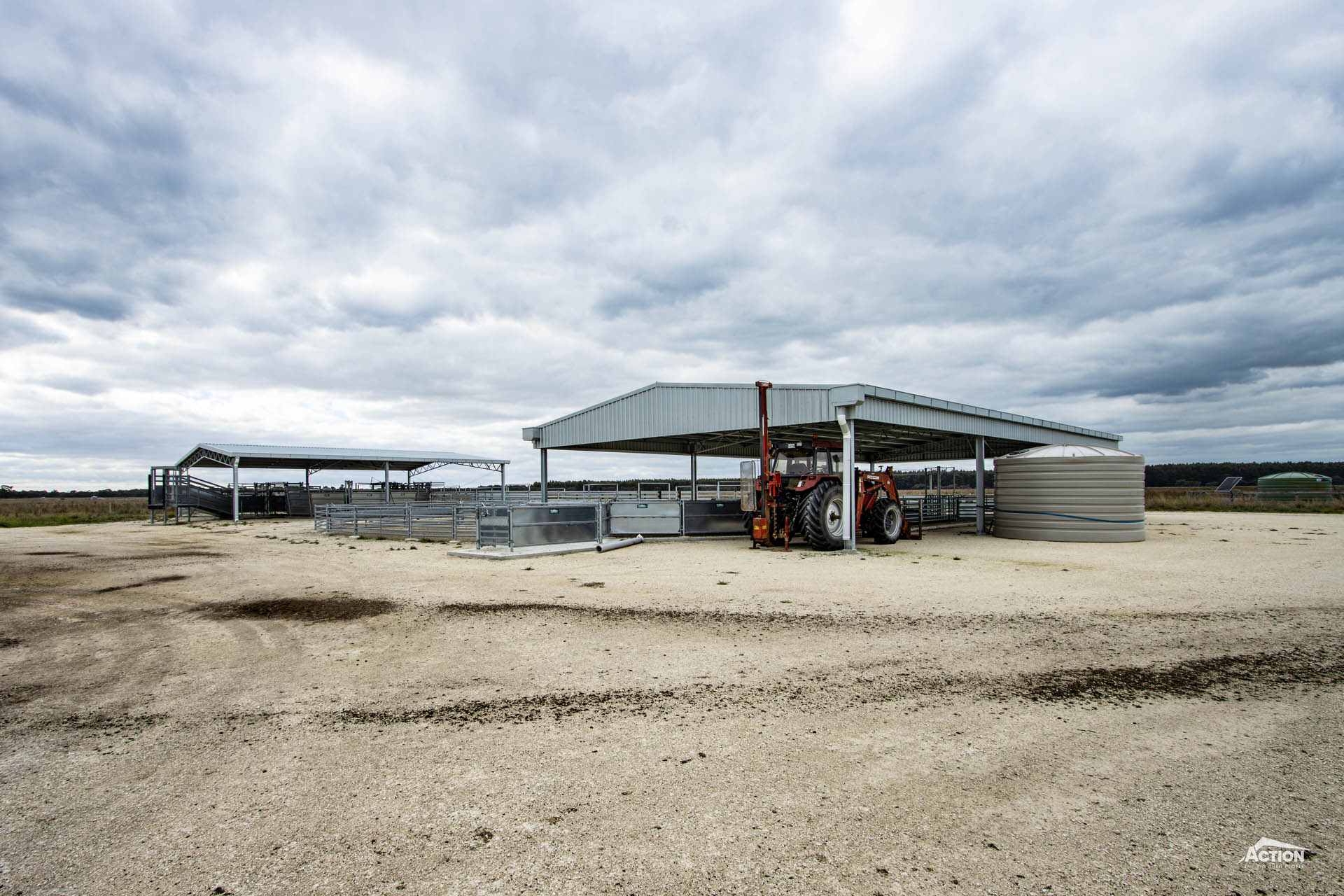 You are currently viewing 24m x 12m x 3.5m sheep yard cover