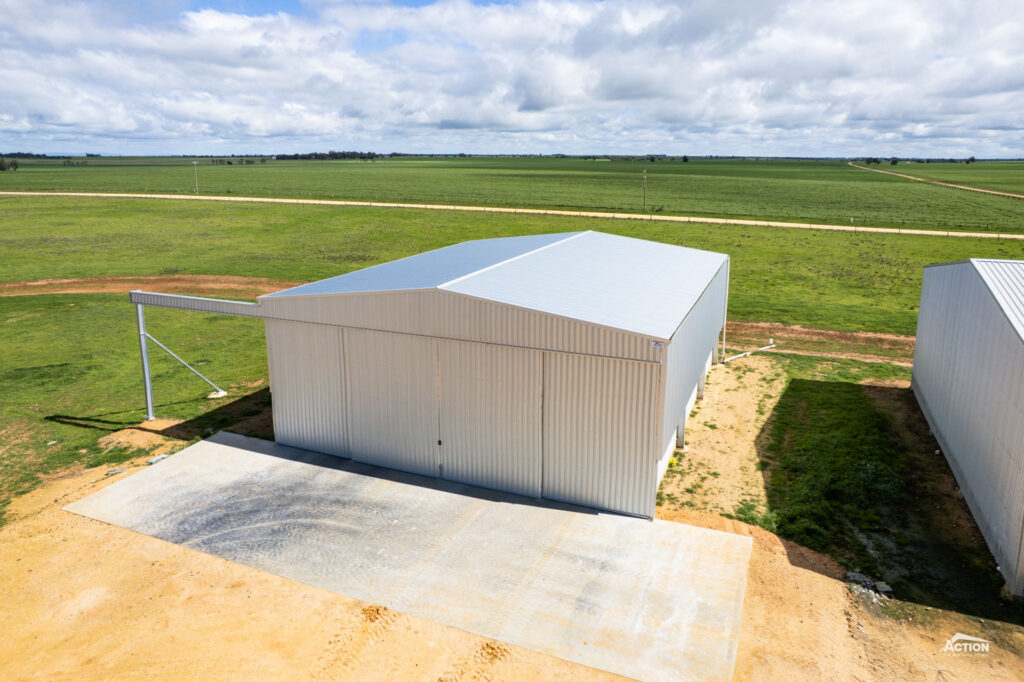Sliding doors and concrete apron on 15m span fertiliser shed