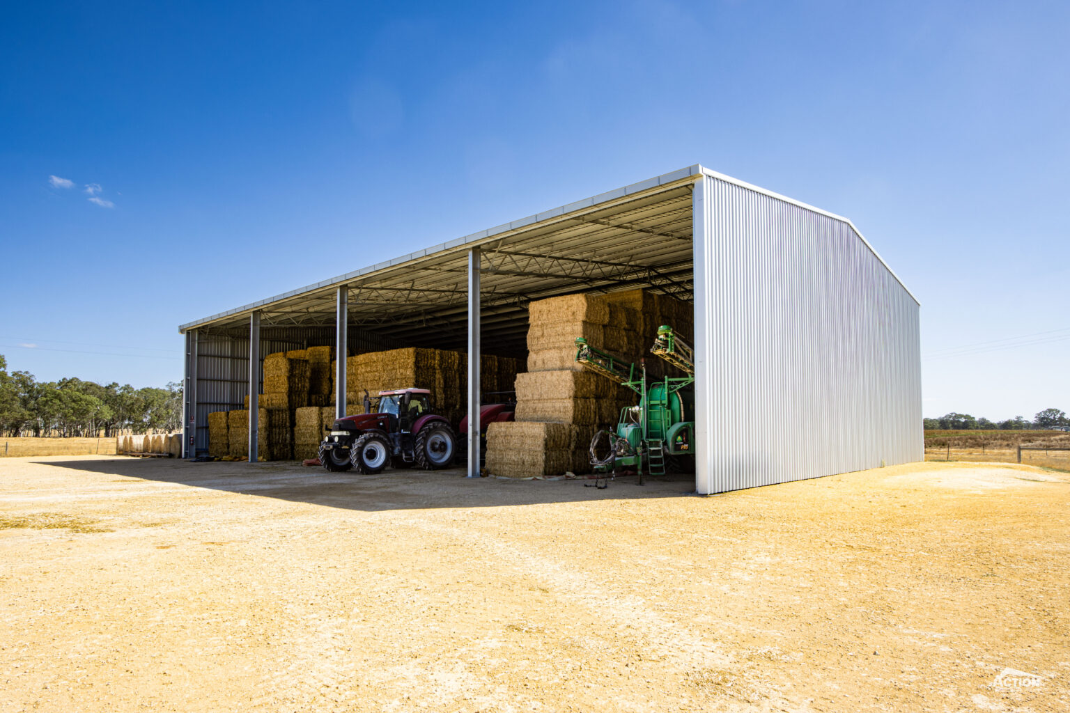 32m x 21m x 7.5m hay shed - Action Steel